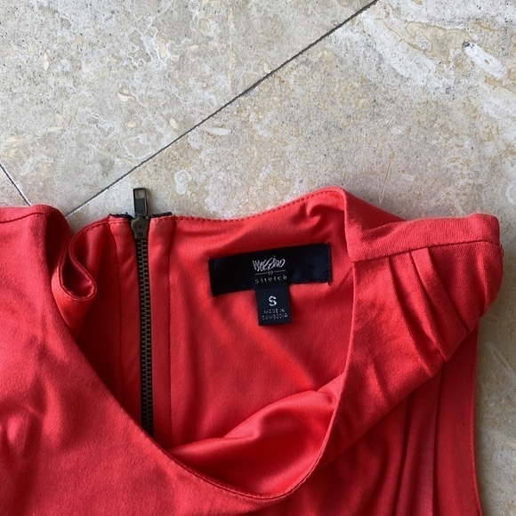 Mossimo for TargetOrange Red dress with cinching at waist and zipper along back - Picture 4 of 7